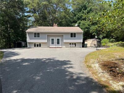24 Whipple Road, Smithfield, Rhode Island 02917