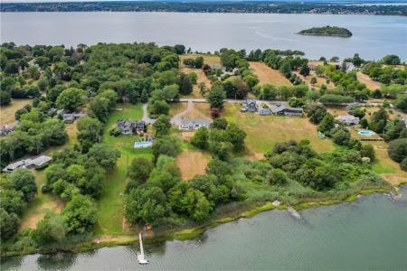 190 Nanaquaket Road, Tiverton, Rhode Island 02878