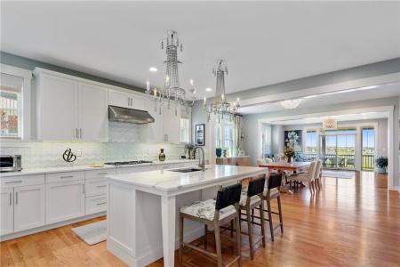 171 Leeshore Lane, Tiverton, Rhode Island 02878