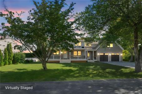 26 Westmoreland Street, Narragansett, RI 02882, USA