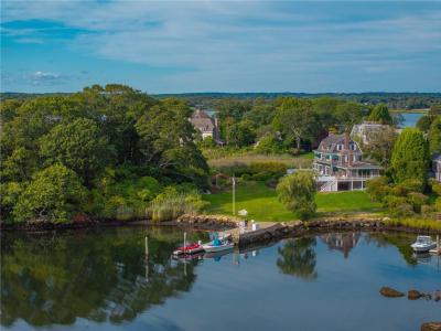 4 Arraquat Road, Westerly, Rhode Island 02891