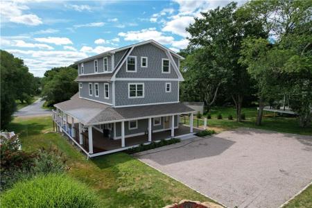 61 Slope Avenue, South Kingstown, Rhode Island 02879