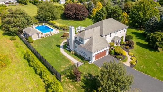 41 Lighthouse View Drive, Middletown, Rhode Island 02842