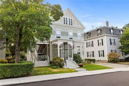 17 Everett Street, Newport, RI 02840, USA