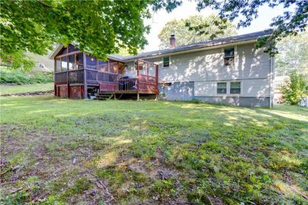 11 Golden Boulevard, North Smithfield, Rhode Island 02896