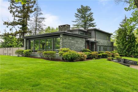 80 Clarendon Avenue, Providence, Rhode Island 02906