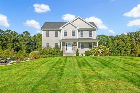 9 Hidden Hills Drive, Seekonk, Massachusetts 02771