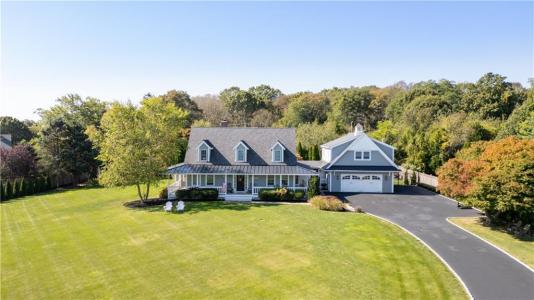 92 Harvest Drive, Portsmouth, RI 02871, USA