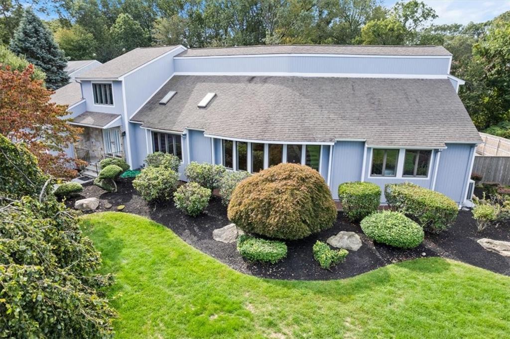 30 Dutchess Drive, Cranston, Rhode Island 02921