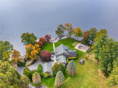 14 Domin Avenue, Smithfield, RI 02917, USA