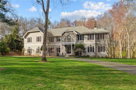 20 Bailey Boulevard, East Greenwich, Rhode Island 02818