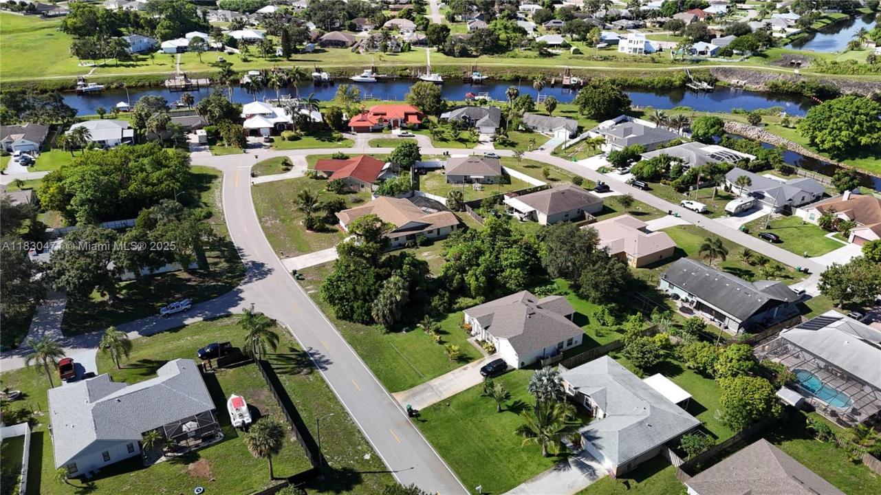 2668 Cameo Blvd, Port St. Lucie, FL 34953