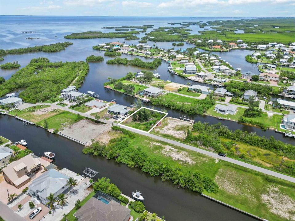 24190 N Blackbeard, Punta Gorda, FL 33955