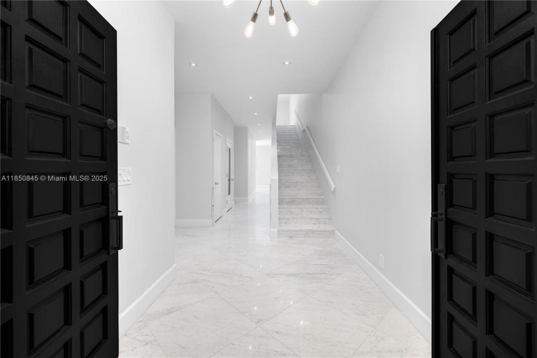 1558 NE Quayside Ter D10, Miami, FL 33138