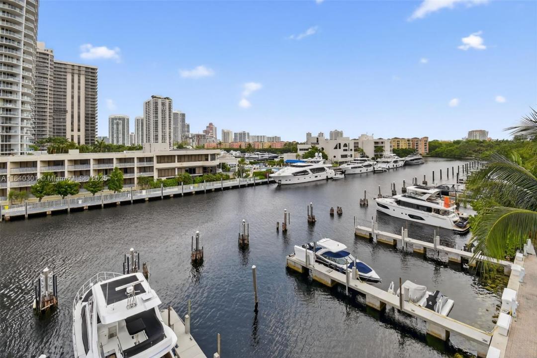 19925 NE 39th PL Boat Slip #16, Aventura, FL 33180