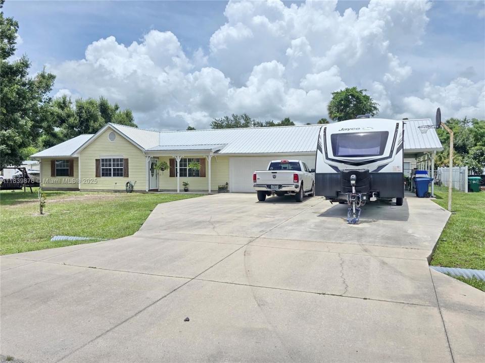 3701 SE 25th Street, Okeechobee, FL 34974