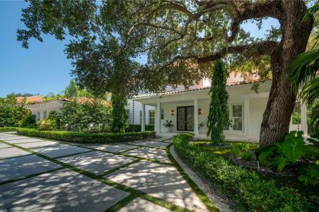 680 Destacada Ave, Coral Gables, FL 33156