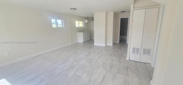 18250 NW 23rd Ave, Miami Gardens, FL 33056