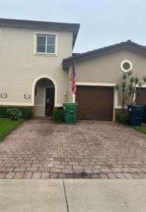 22155 SW 88th Path, Cutler Bay, FL 33190