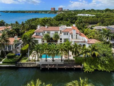 3305 S Moorings Way, Miami, FL 33133