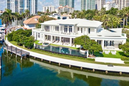 142 S Island, Golden Beach, FL 33160