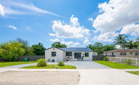 1240 Peri St, Opa-Locka, FL 33054