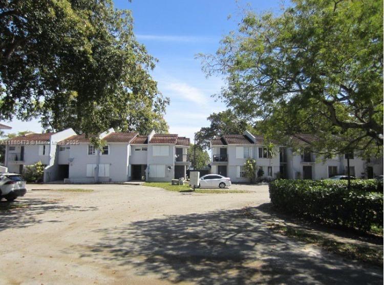 3901-3940 NW 76th Ter, Davie, FL 33024