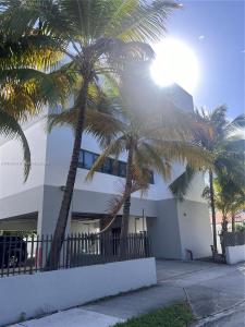 1221 SW 27th Ave - 2nd Floor, Miami, FL 33135