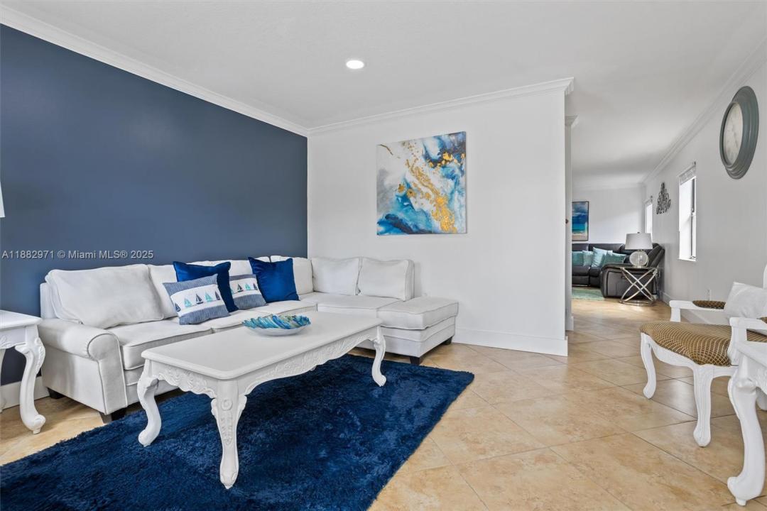 529 El Prado, West Palm Beach, FL 33405