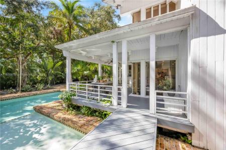 5600 Oakwood Ln, Coral Gables, FL 33156