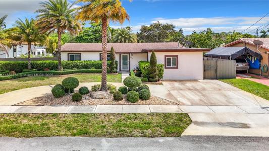 2610 SW 19th St, Fort Lauderdale, FL 33312