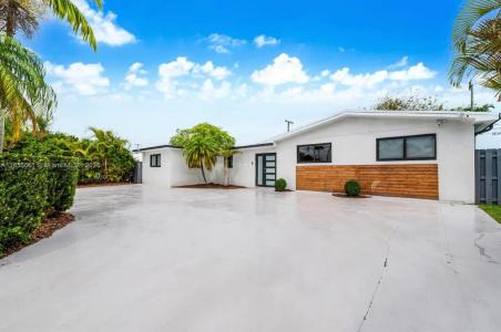 9426 Caribbean Blvd, Cutler Bay, FL 33189