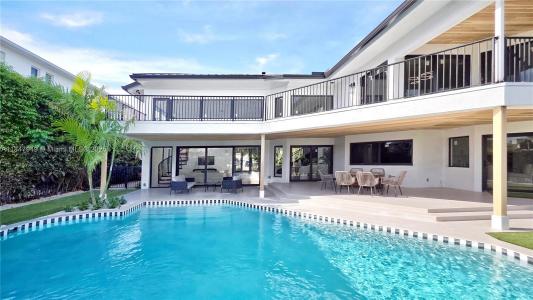 7190 Valencia Drive, Boca Raton, FL 33433