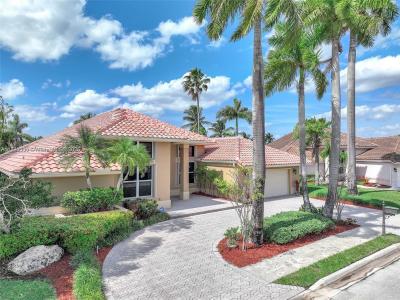 620 W Laurel Ln W, Pembroke Pines, FL 33027