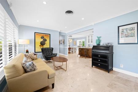 608 NW 25th St, Wilton Manors, FL 33311