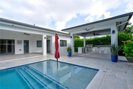 2521 SW 105th Ave, Miami, FL 33165