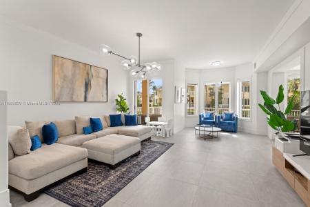 3172 NE 211th St, Aventura, FL 33180