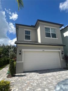 6070 Carre way 6070, Green Acres, FL 33415