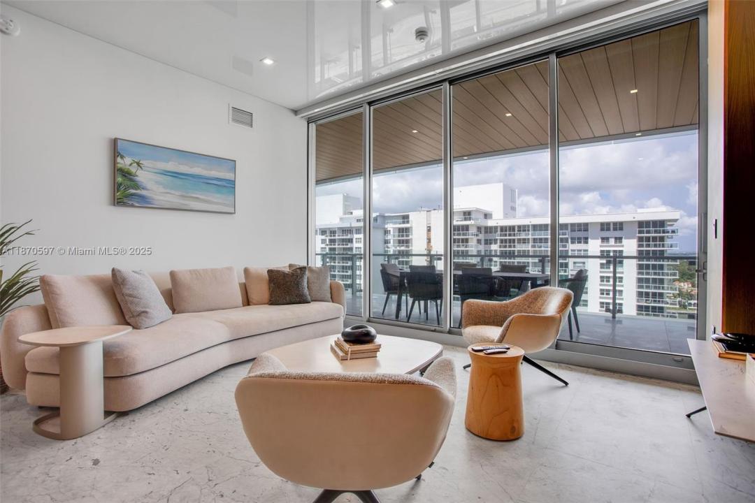 5775 Collins Ave 1105, Miami Beach, FL 33140