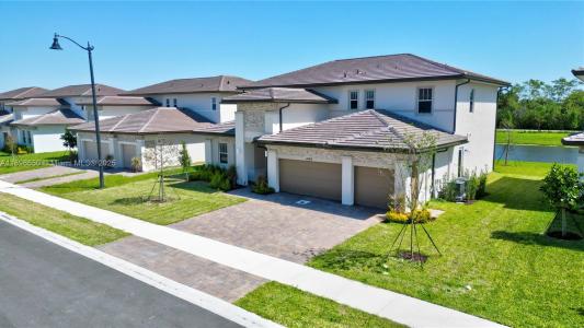 4390 SW 122nd Ter, Davie, FL 33330