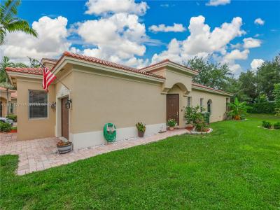 3910 NE 10th Dr, Homestead, FL 33033