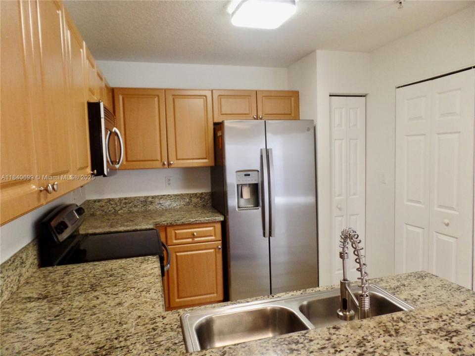 14358 SW 9th Ct 2308, Pembroke Pines, FL 33027