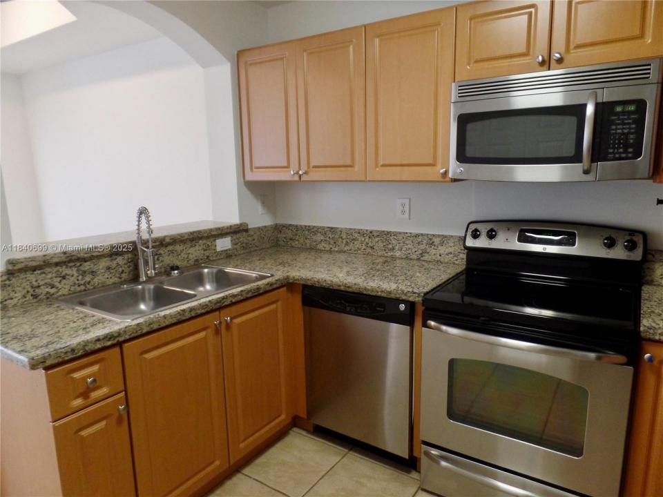 14358 SW 9th Ct 2308, Pembroke Pines, FL 33027