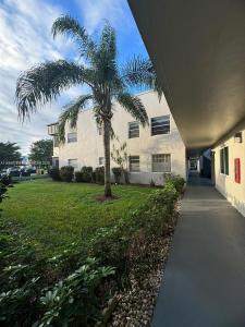 303 Burgundy G 303, Delray Beach, FL 33484