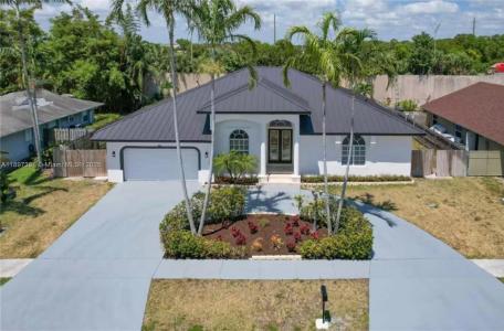 3409 Diane Dr, Boynton Beach, FL 33435