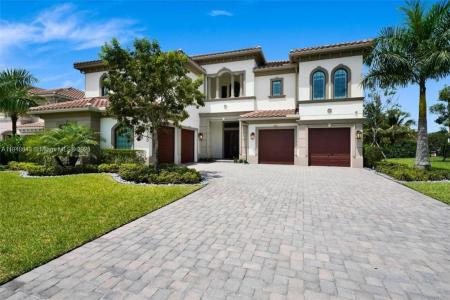 14855 Millstone Ranches Dr, Davie, FL 33331