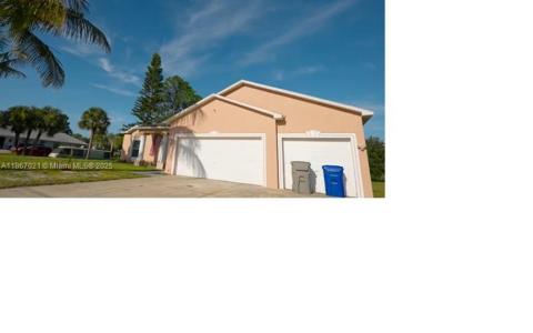 8720 97th Ave None, Vero Beach, FL 32967