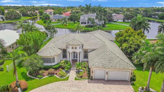 3250 W Stonebrook Cir, Davie, FL 33330