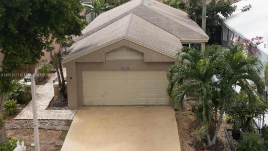 3460 NW 21st St, Coconut Creek, FL 33066