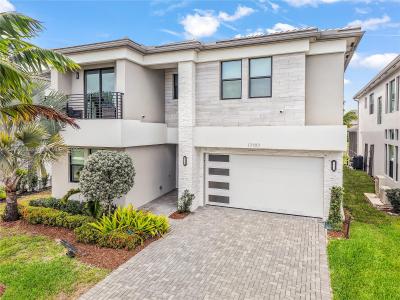 17197 Teton River Rd -, Boca Raton, FL 33496